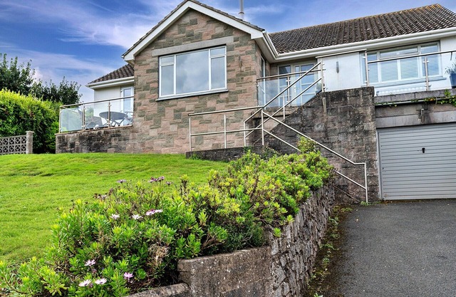 Cottage in Teignmouth with Stunning Sea Views
