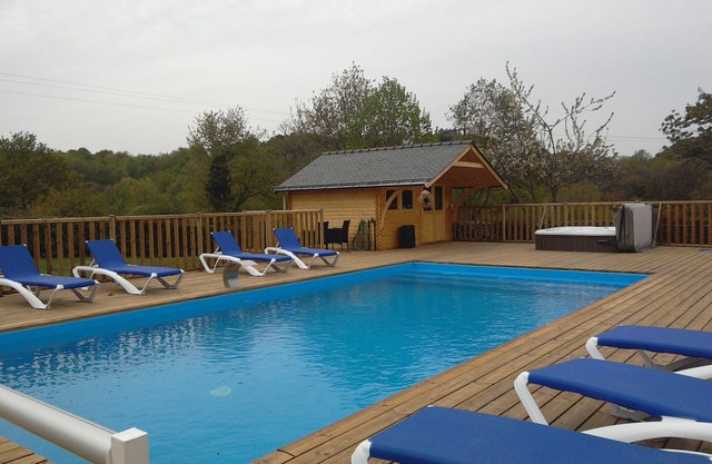 cottage in the countryside for 2 people with swimming pool jacuzzi and sauna