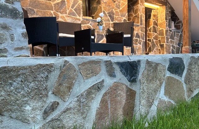 COTTAGE IN THE CENTER OF ASTURIAS WITH JACUZZI, FIREPLACE AND MOUNTAIN VIEWS