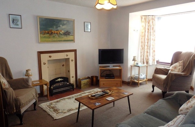 Cottage in Trefin, Nr St Davids, Pembrokeshire Coast, National Park, West Wales