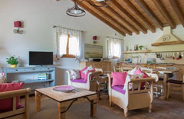 Cottage .