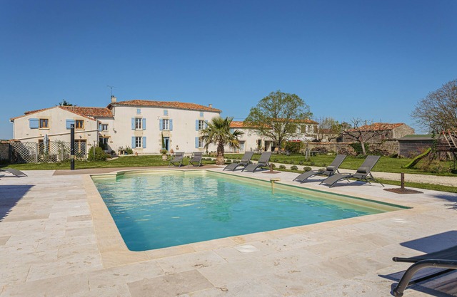 Cottage 'La Belle Parenthèse' with Private Pool, Private Terrace and Wi-Fi
