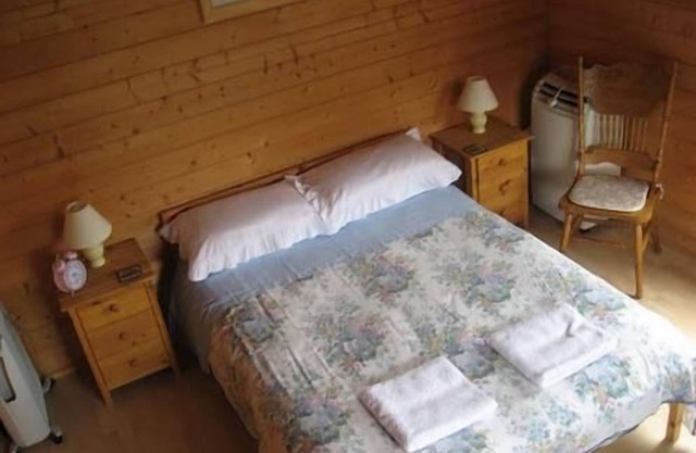 Cottage Log Cabin at Hillside Self Catering