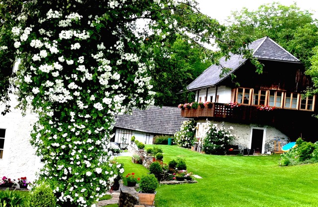 Cottage near the forest, near golf courses (Moosburg 3 min)