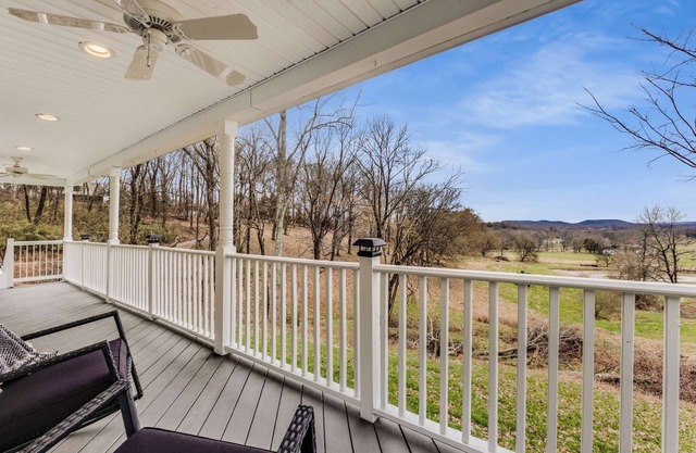 Cottage on 6-Acres w/Incredible Views