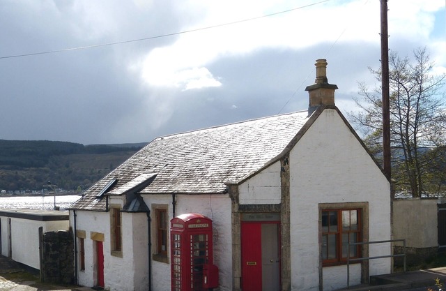 Cottage On Pier, Holy Loch Shore, Sea And Mountain Views, listed building 1830