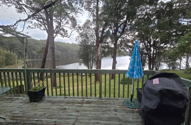 Cottage On The Lake S