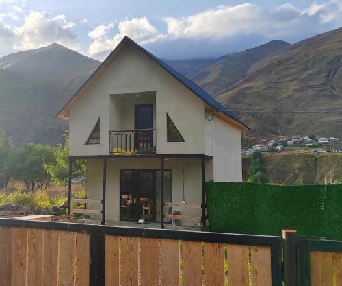 Cottage Shina