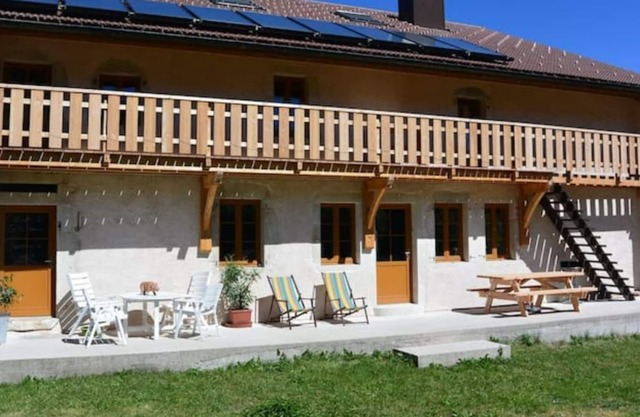Cottage with fireplace in the heart of the PNR Haut Jura