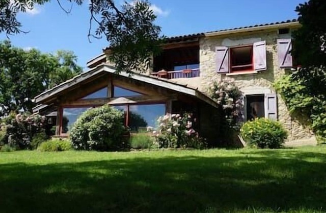 Cottage with Jacuzzi, Le Pommier,. View of nature and the Pyrenees. Swimming pool, Mirepoix