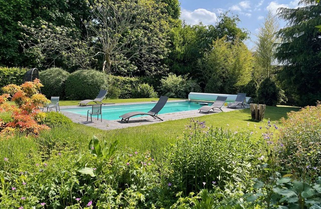 Country house with swimming pool