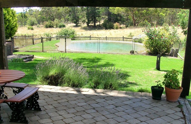 Country Accommodation at Napoleon Reef