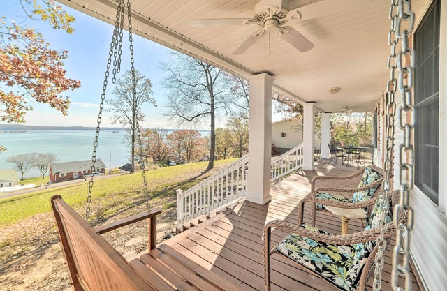 Country-Chic Home w/Fire Pit, Steps to Lake!