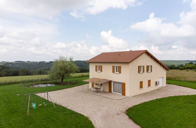 Country Cottage * ideal for large family, family celebration and relaxation