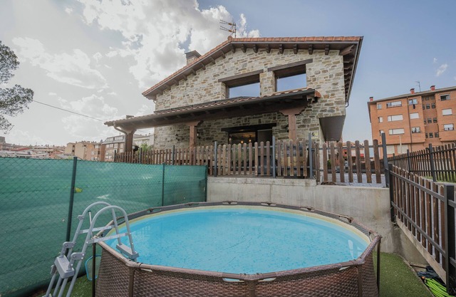 Country House 'La Puerta Del Rio Lobos Il' with Private Pool, Private Terrace and Wi-Fi