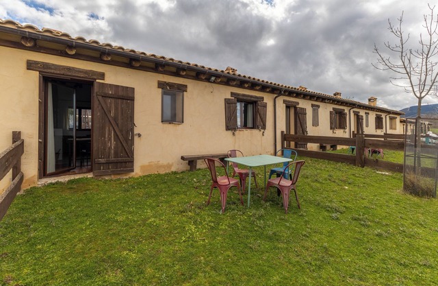 Country House 'Perro' with Mountain View, Private Garden and Wi-Fi