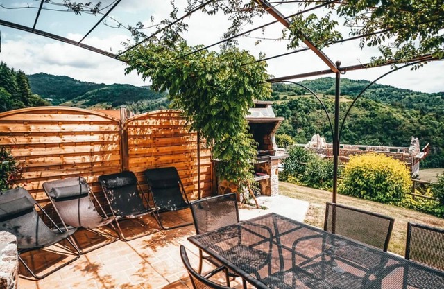 country holiday home - La batie d'andaure