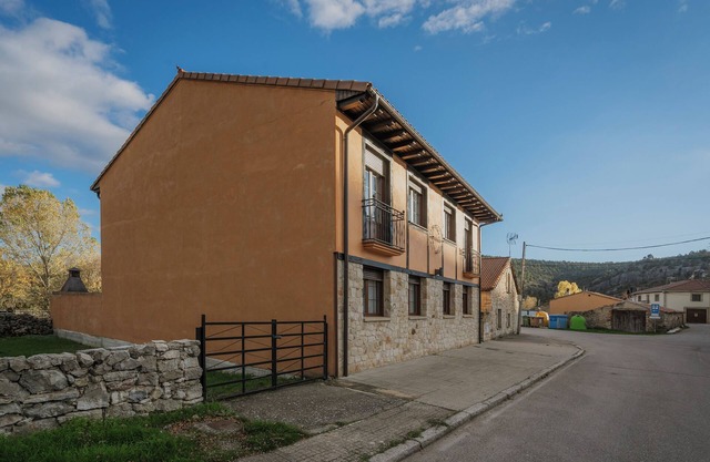 Country House 'Entrada Rio Lobos I' with Mountain Views, Private Terrace and Wi-Fi