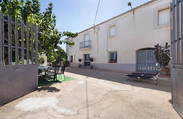 Country House 'Cal Peret Miquelet' with Mountain View, Private Pool and Wi-Fi
