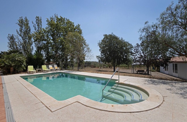 Country House 'La Geneta' with Private Pool, Wi-Fi and Air Conditioning