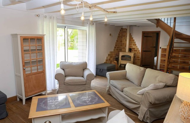 Country house, 6 adults 4 children 30min from the sea