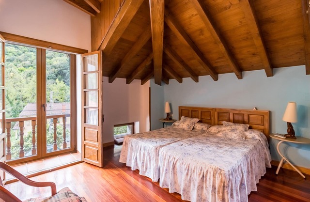 Country House 'El Agero' with Mountain Views, Private Terrace and Wi-Fi
