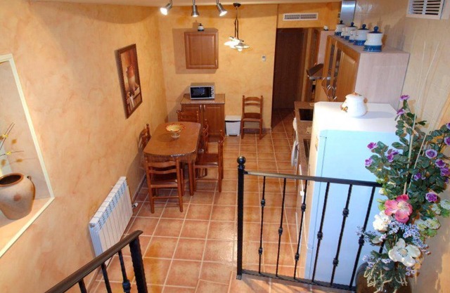 Country House 'El Rellano' with Balcony, Wi-Fi and Air Conditioning