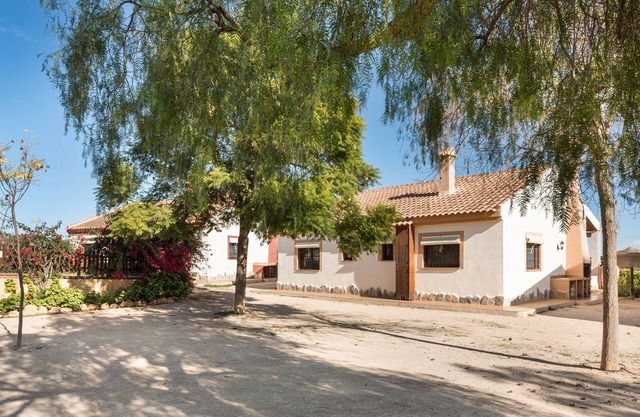 Country House 'El Trillo' with Mountain View, Wi-Fi and Air Conditioning