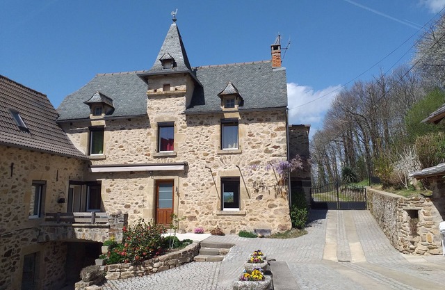 Country house for 6 to 13 people