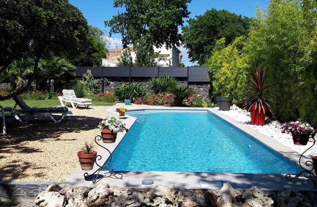 Country house in a wooded estate with swimming pool