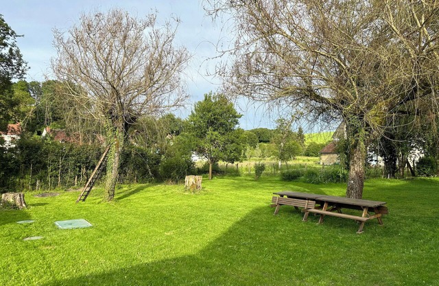 Country house in Burgundy, 2 hours from Paris, a modern cozy nest.