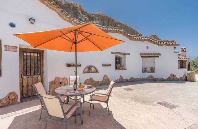 Country House 'La Higuera' with Mountain View, Wi-Fi and Air Conditioning
