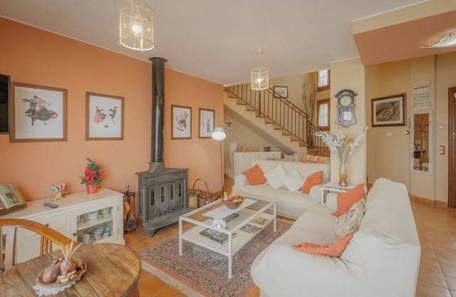 Country House 'La Panera' with Mountain View, Private Terrace and Wi-Fi