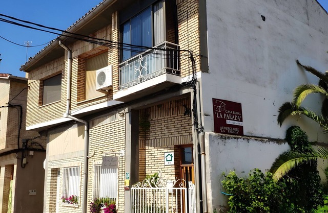Country House 'La Parada' with Mountain View, Private Terrace and Wi-Fi