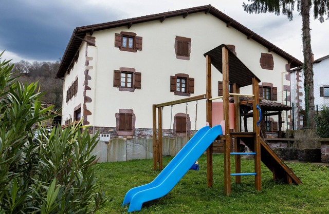 Country House 'Matxingonea 1' with Mountain View, Private Garden and Wi-Fi