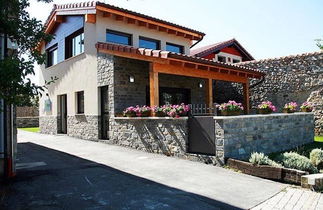 Country House 'Orlegy' with Mountain View, Private Terrace and Private Garden