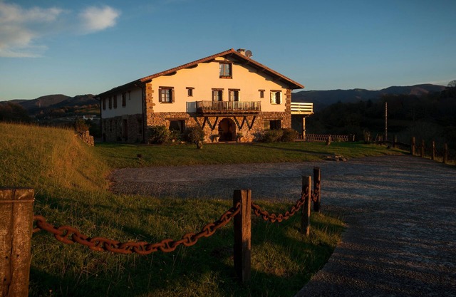 Country house with charm renovated10Km San Sebastian