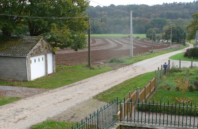 Country house with indoor pool, near Rochefort en terre; 2 stars.