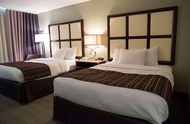 Country Inn & Suites by Radisson, Effingham, IL