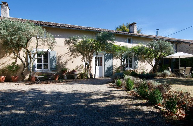 Country property with swimming pool