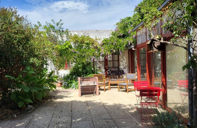 Countryside close to beaches and tourist attractions