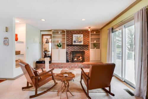 Countryside Retreat - Fire Pit, Pool, Movie & Game Room