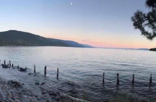 Couples retreat on Flathead Lake with lake access!nn