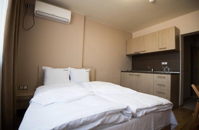 Court Inn – Single accommodation in a double room