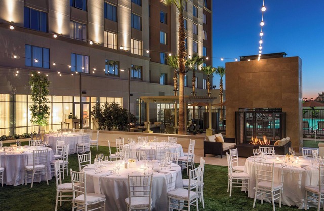 Courtyard Irvine Spectrum