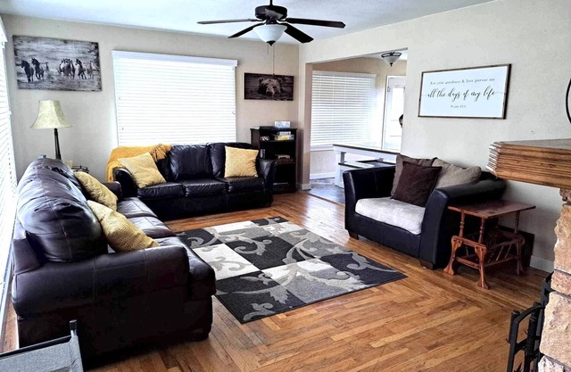 Cowley Cozy Cottage 3 Bed/2 Bath