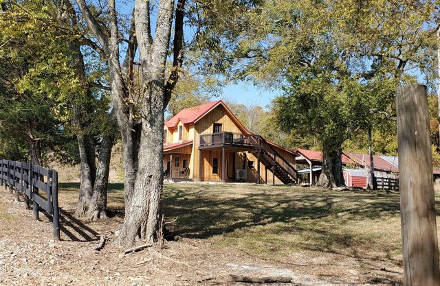 Coyle Ridge Cabin Retreat