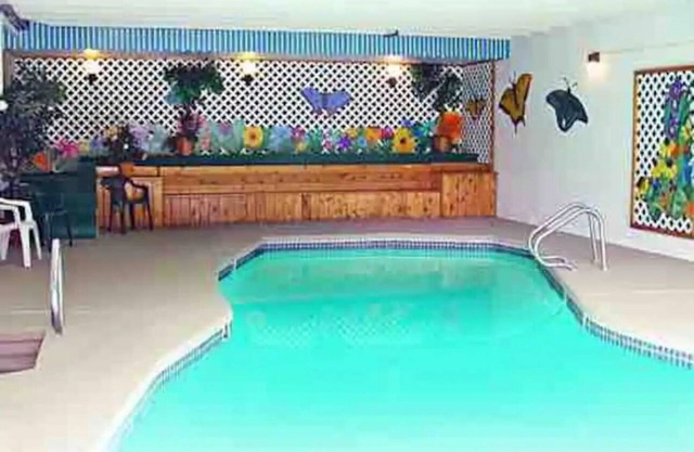 Cozy 1-bedroom condo with WiFi, fitness room in perfect Franconia