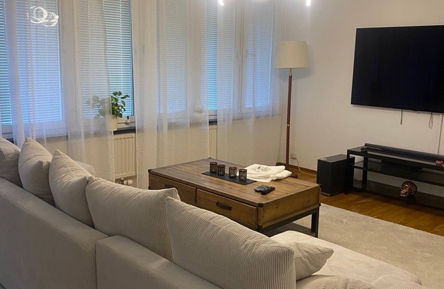 Cozy 1-Bedroom Göteborg Apartment - Central,Tram 6/8,Near Liseberg & Attractions