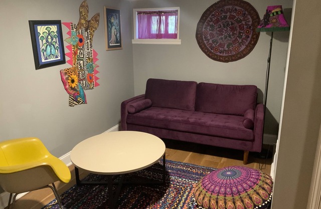 Cozy 1bd/1ba between Wissahickon trails and Drexel Medical/Jefferson University